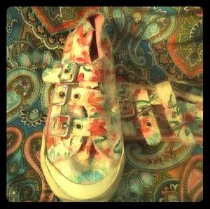 Girls rocket dog shoes